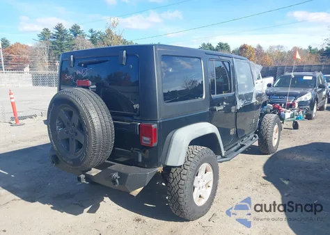 2012 Jeep Wrangler Unlimited Sport z USA, uszkodzony, nr VIN 1C4BJWDG1CL235008